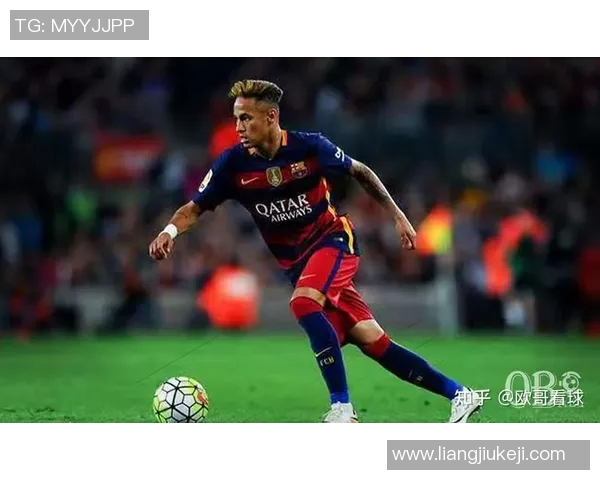 内马尔的足球传奇旅程：从巴西天才到全球偶像的蜕变与挑战